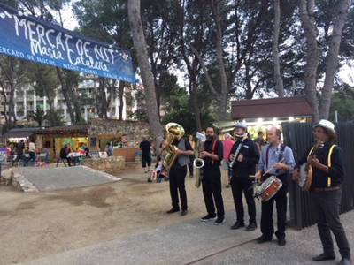 Mercat de nit a la Masia Catalana