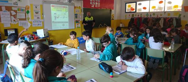 La Policia Local continua amb les jornades de mobilitat segura a les escoles