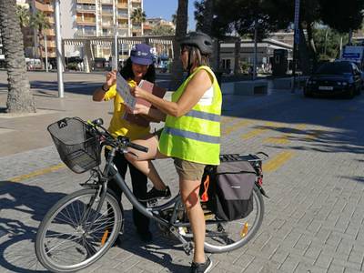 La Policia Local de Salou presenta una nova campanya de conscienciació per la conducció correcta i segura de bicicletes