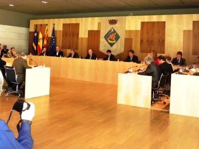 El ple de Salou insta al Govern de la Generalitat a que liquidi el deute pendent amb els ajuntaments
