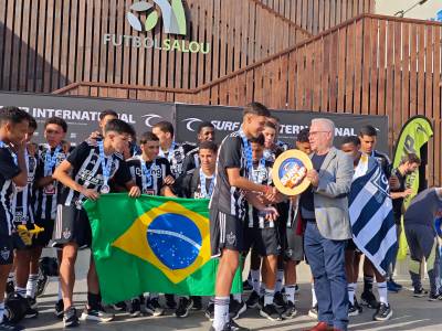 Entrega de troféus, a Salou, de la Surf Cup Internacional