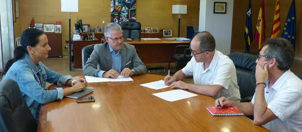 L’Ajuntament signa amb la Fundació Paco Puerto un conveni d’ús de les instal·lacions de l’edifici Atenea