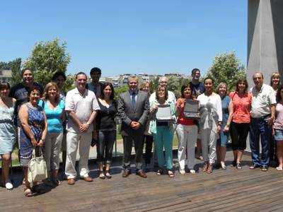 El alcalde de Salou homenajea a los maestros de la Escuela Santa María del Mar que se han jubilado