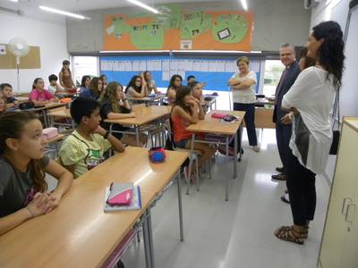 El alcalde y la concejala de Enseñanza empiezan las visitas a los centros escolares de Salou coincidiendo con el inicio de curso