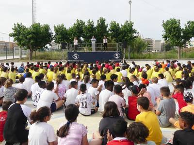 El alumnado de cuarto de las escuelas de Salou participa en la 2ª Jornada Deportiva, enmarcada en el Plan Educativo de Entorno