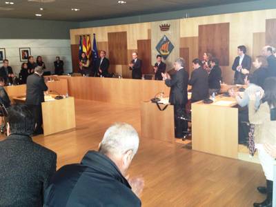 La Corporación Municipal de Salou celebra un pleno extraordinario en la memoria del primer alcalde del municipio, Esteve Ferran i Ribera