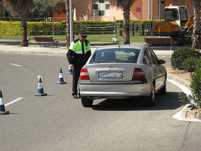 La Policía Local se adherirá a la campaña de control de la conducción bajo los efectos del alcohol y las drogas
