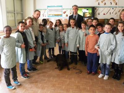 Salou sigue con el programa de sensibilización sobre la tenencia de animales en las escuelas